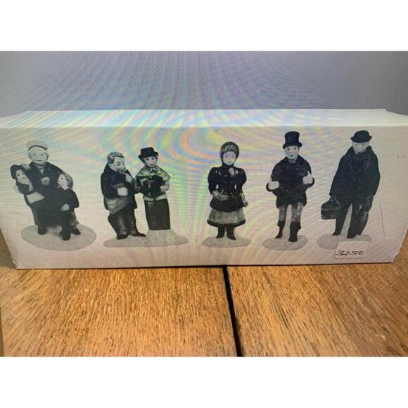 Victorian Christmas Village Figurines Set of 7 Hand-Painted Porcelain Figures on - Picture 7 of 9